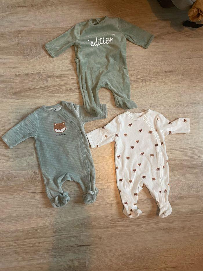 Lot pyjamas bébé - photo numéro 1