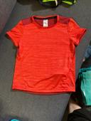 TEE shirt Sport Domyos 7-8 ans