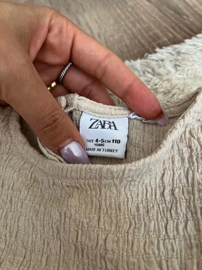 Robe beige Zara, 5 ans, 110 cm 🤍 - photo numéro 4