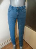 Pantalon jean taille 38