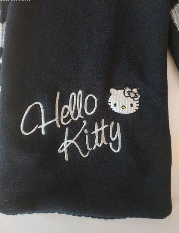 Écharpe Hello Kitty - photo numéro 2