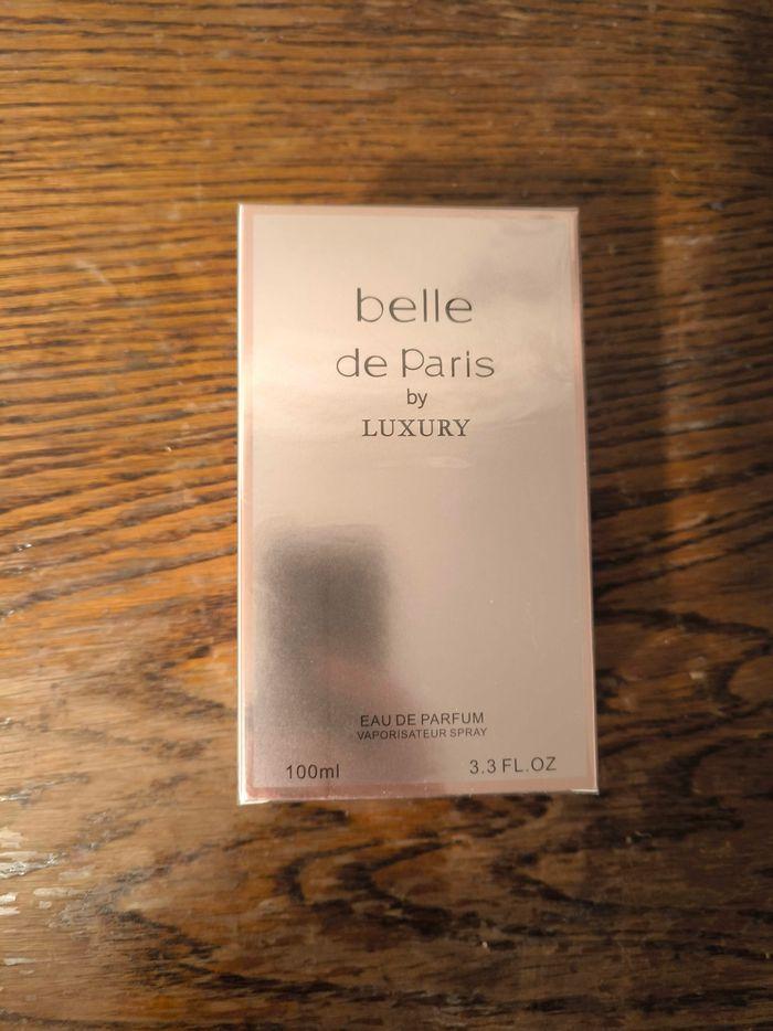 Parfum neuf senteur la vie est belle - photo numéro 1