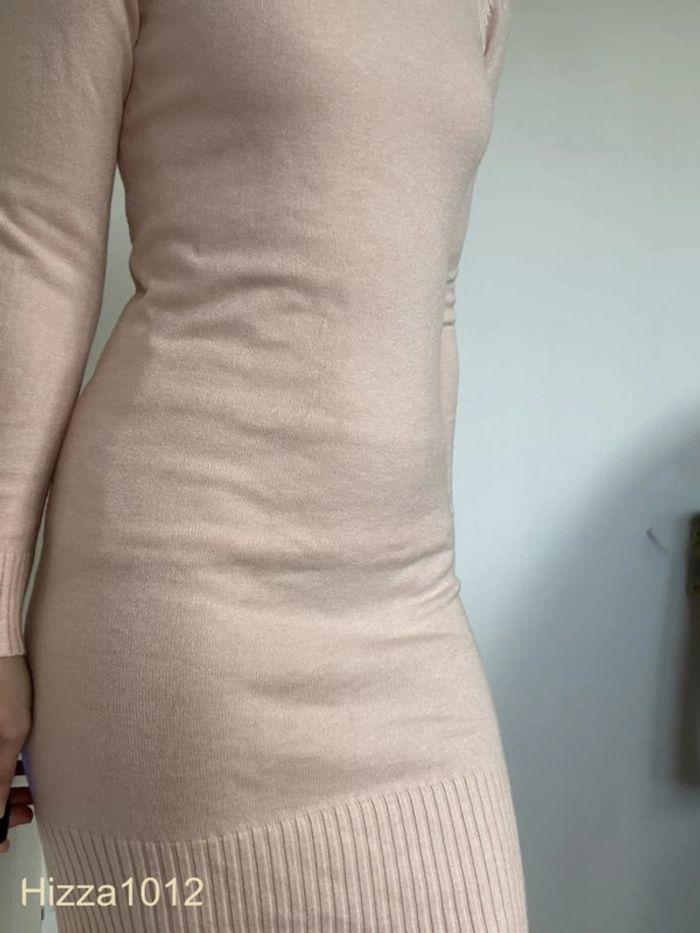 Robe pull moulante rose Impression – Confort et élégance, taille unique (36-40), très bon état 💖 - photo numéro 4