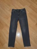 Jeans zara taille 9ans