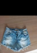 Short en jeans  avec strass