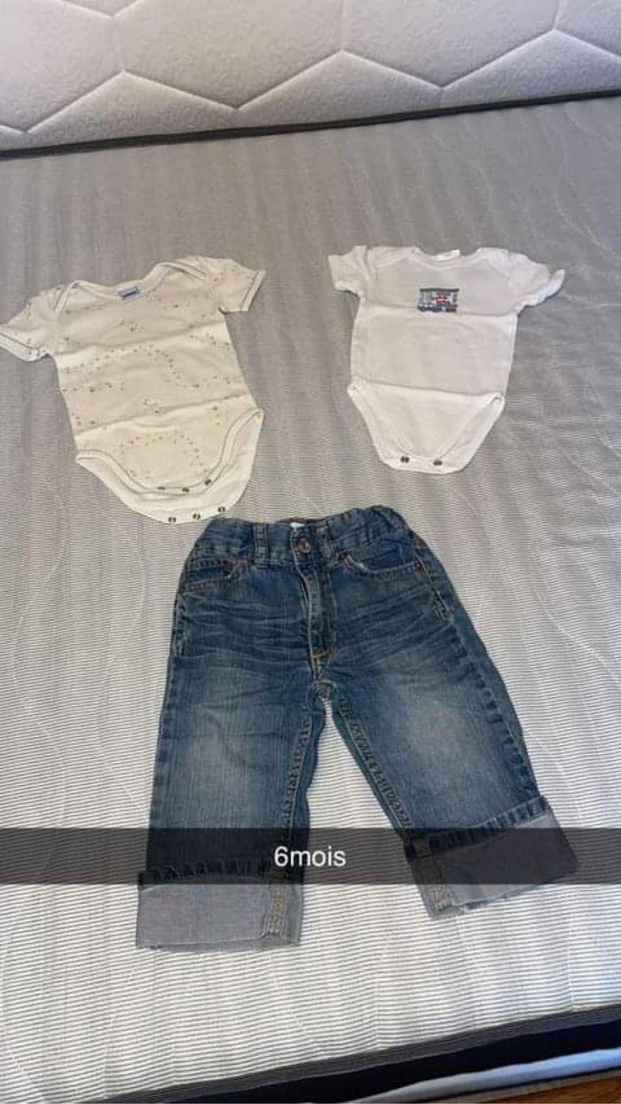 Lot de 2 bodys + 1 pantalon - 6mois