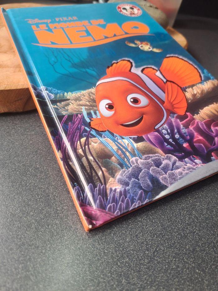 Livre Disney Le monde de nemo collection hachette - photo numéro 2