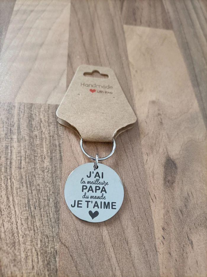 Porte clé neuf " j'ai le meilleur papa du monde. Je t'aime" - photo numéro 3