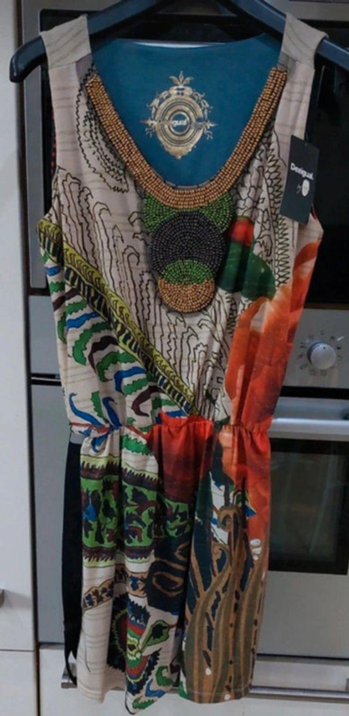 Robe desigual neuve  d été - photo numéro 2