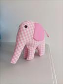 Peluche éléphant rose