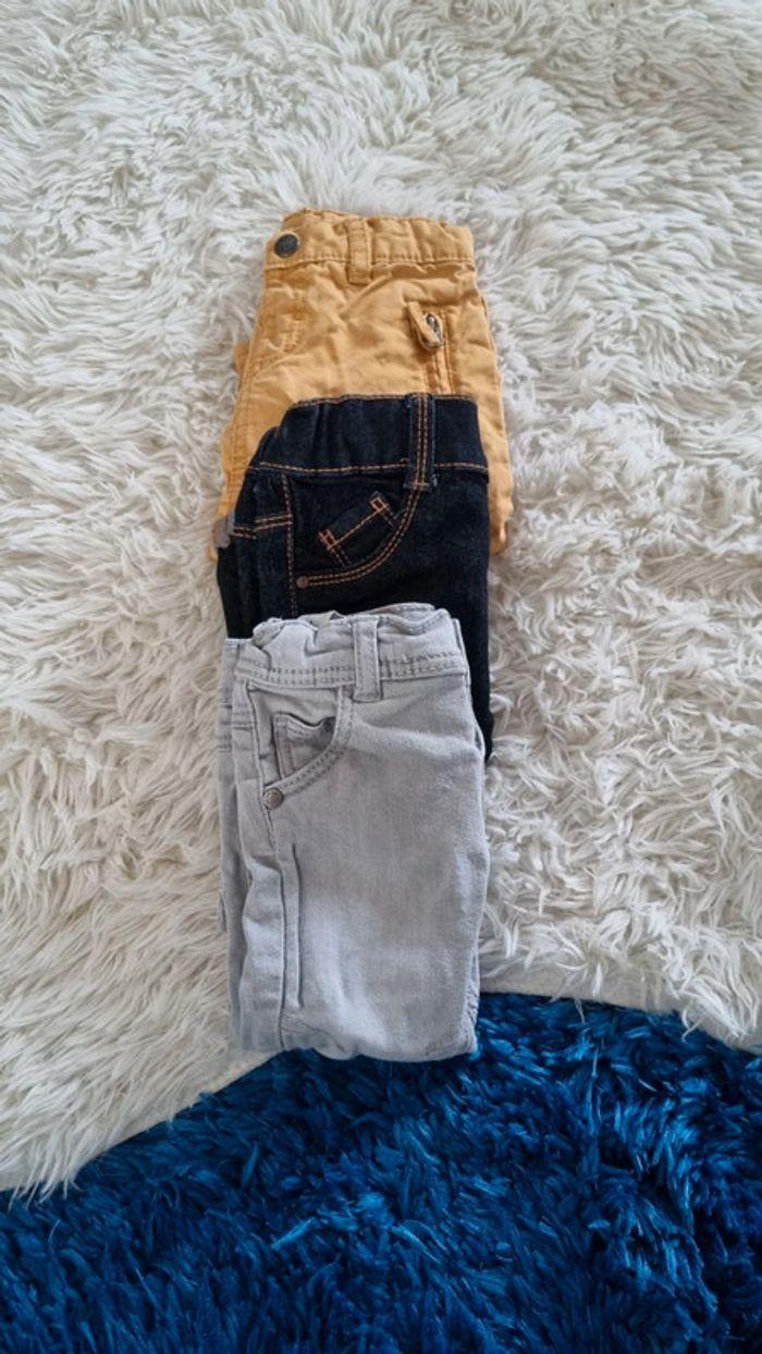 Joli lot de 3 jeans taille 6 mois - photo numéro 3