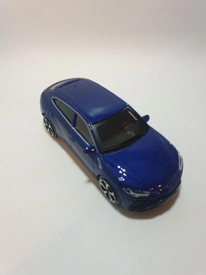 Lamborghini Urus 1/43 Bleu - Burago - photo numéro 7