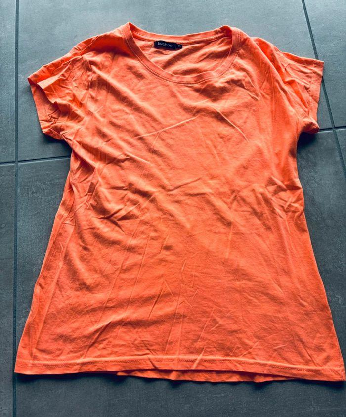 T-shirt Boohoo orange fluo neuf - photo numéro 1