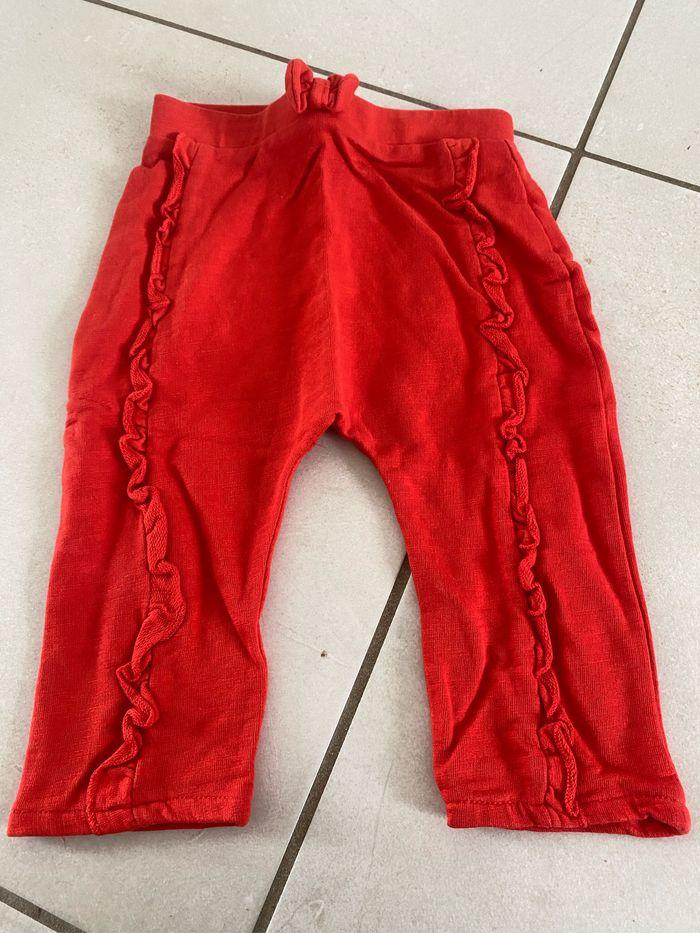 Pantalon rouge kiabi 12 mois - photo numéro 1