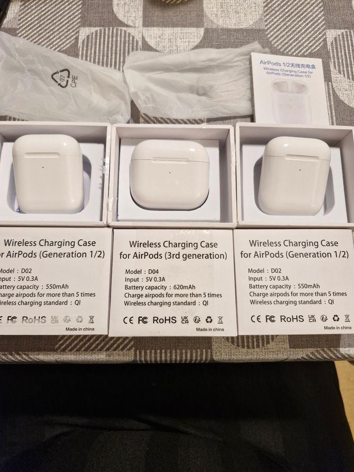 Chargeur compatible airpods marque générique(neuf) - photo numéro 1