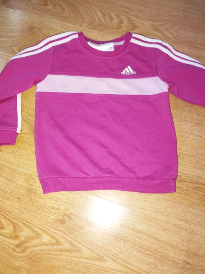 Pull Adidas 18-24mois - photo numéro 1