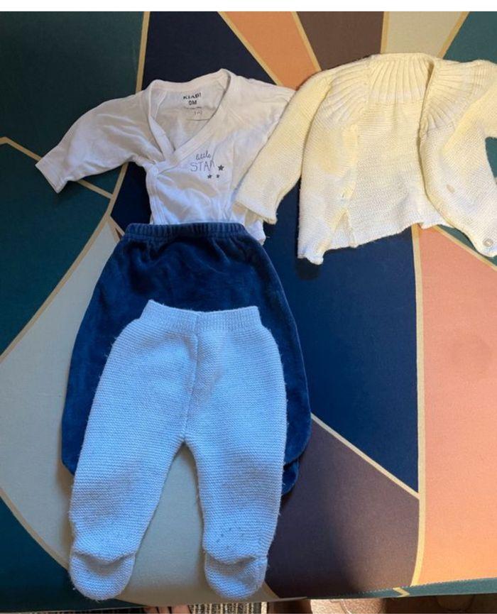 Vêtements de bébé - photo numéro 2