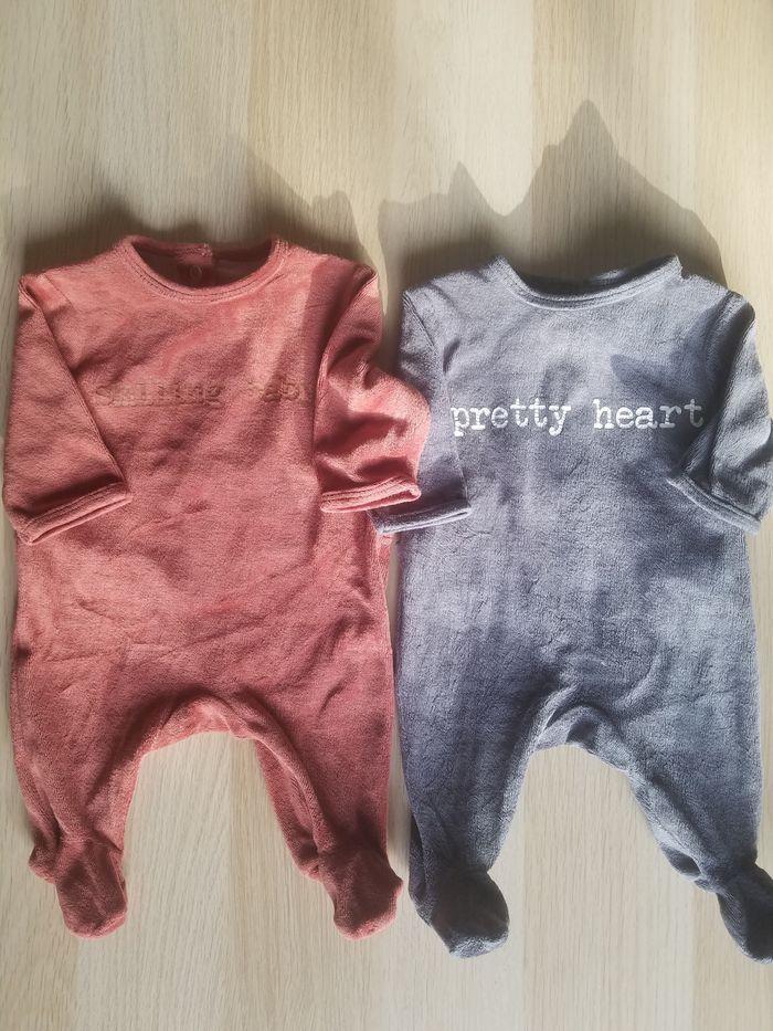 Lot de 2 pyjamas 1 mois - photo numéro 1