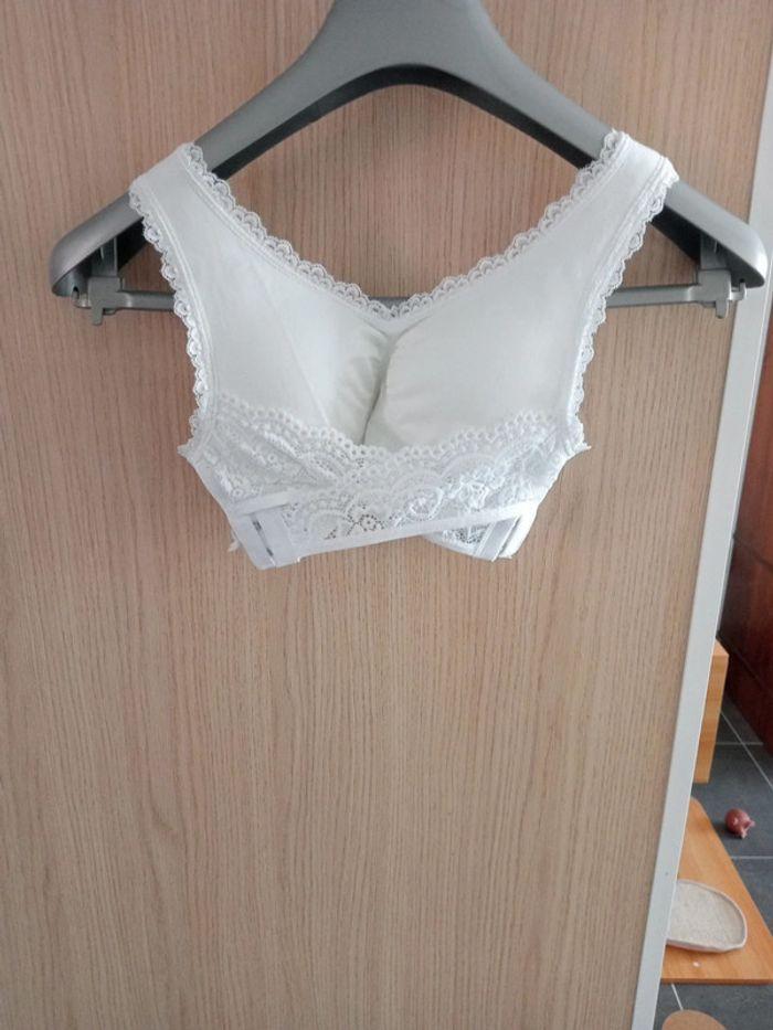 Brassière écru attaches dentelle devant 85A - photo numéro 3