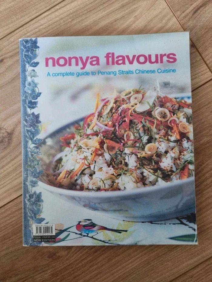 Livre de cuisine indonésien - Nonya flavours - photo numéro 1