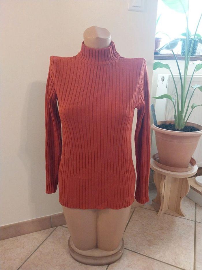 Pull femme à col haut taille 42 en tres bon etat - photo numéro 2