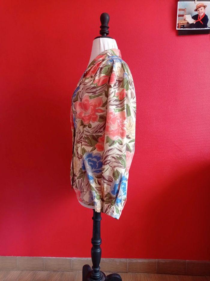 Veste taille 44  à fleurs excellent état - photo numéro 6