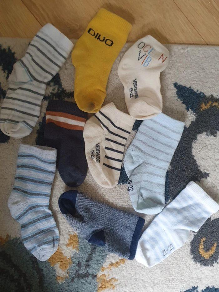 Lot chaussettes 19-22