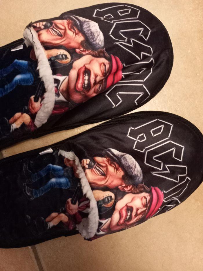 Chaussons ac/dc pantoufles savates mules taille L - photo numéro 4