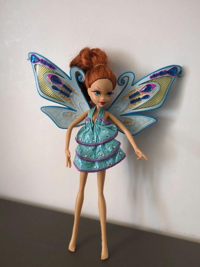 Poupée Winx Club Mattel Bloom Sing and N Sparkle - photo numéro 2