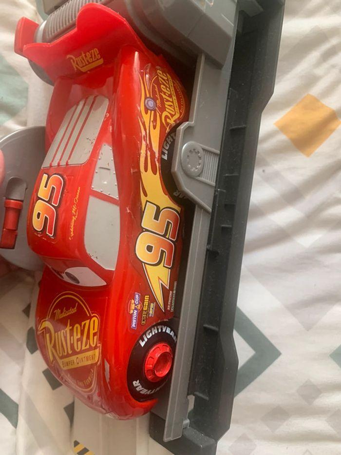 voiture +lanceur-disney  pixar  cars  flash mcqueen  Cascadeur-Batterie manivelle- - photo numéro 12