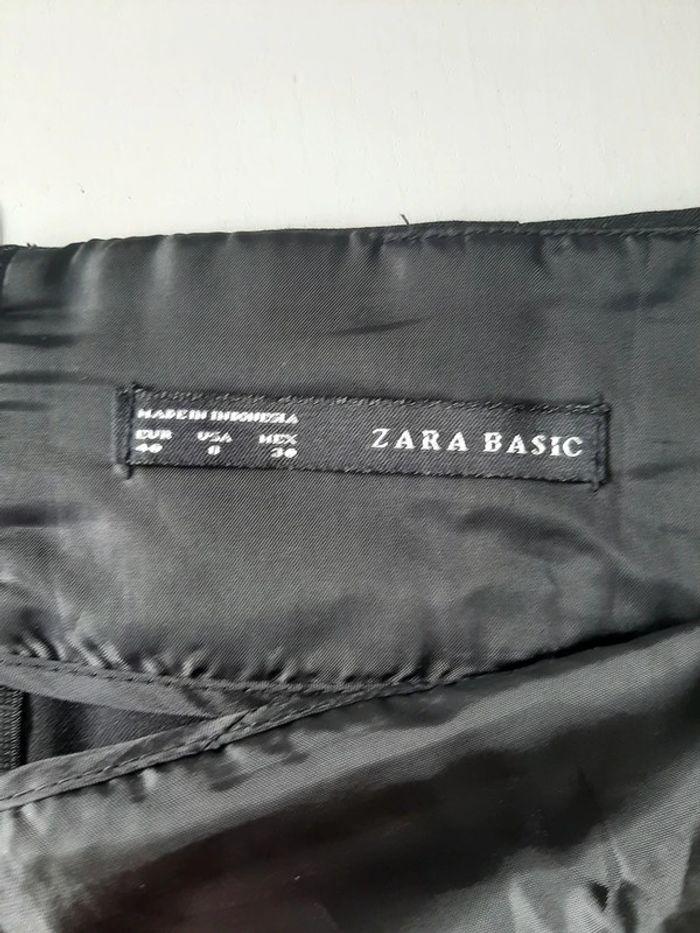 jupes et robe tailleur Zara Basic noir taille 40 - photo numéro 3