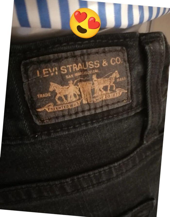 Jean femme Levi's taille 36 - photo numéro 3