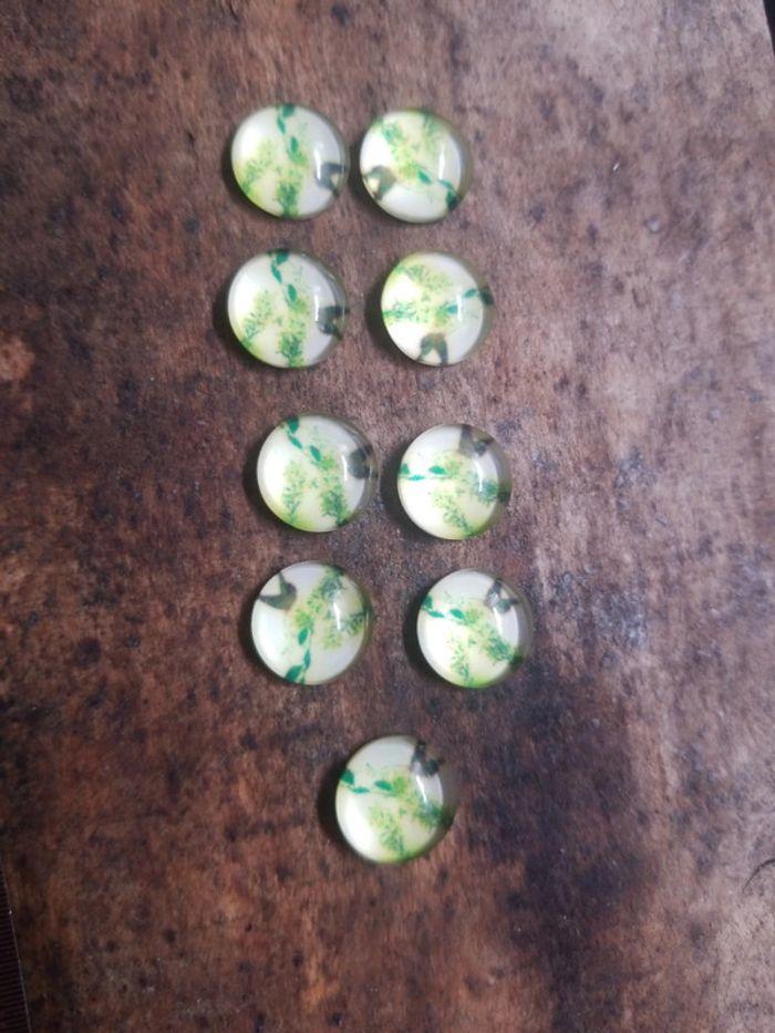 Lot de 9 cabochons - photo numéro 1