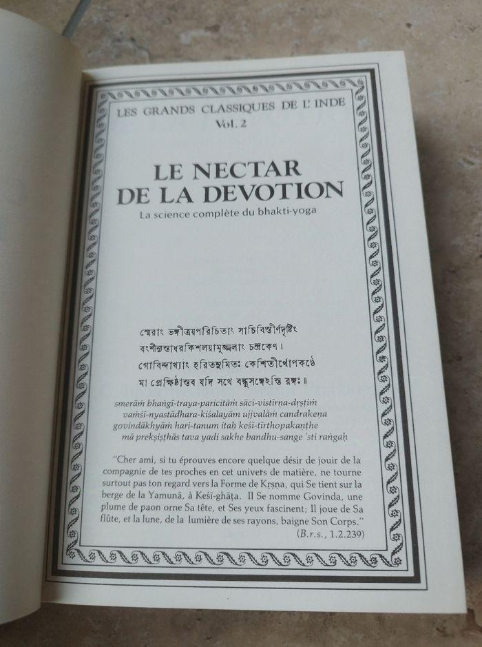 Lot les grands classiques de l'Inde volumes II IV et V Srimad Bhagavatam bhatki-yoga - photo numéro 8