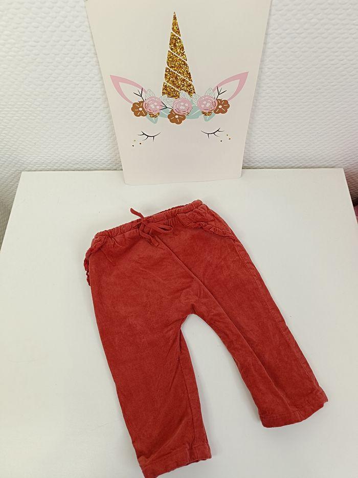 🦄 Pantalon bébé fille taille 6 mois 🦄 - photo numéro 1