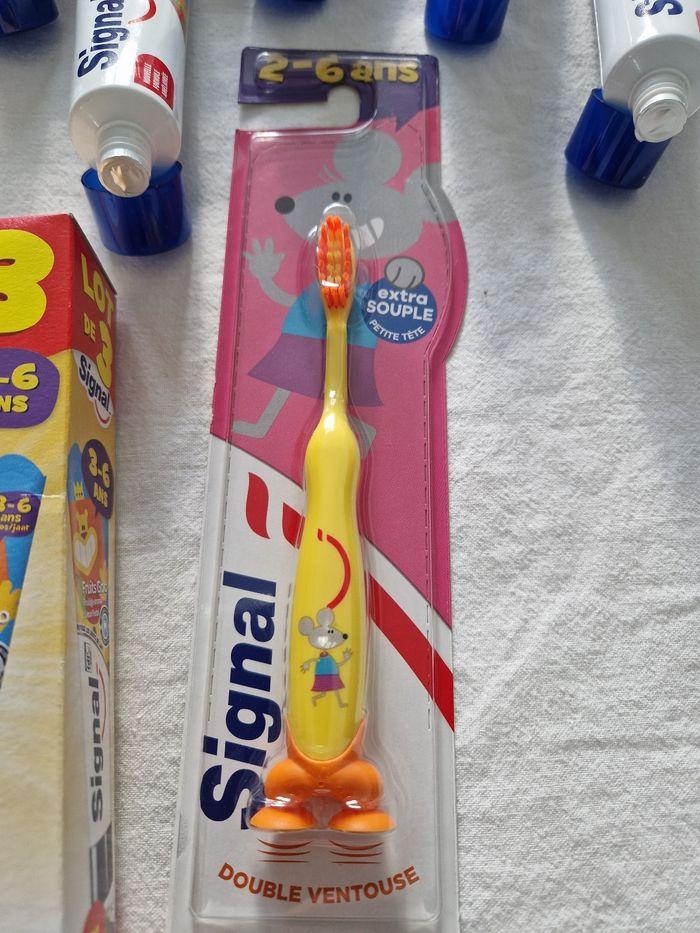 Lot de 6 dentifrices et d'une brosse à dent - photo numéro 3