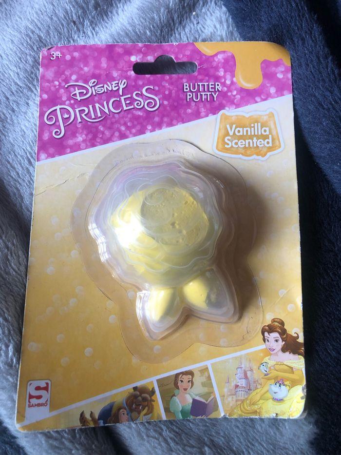 Pâte à modeler princesse Disney neuve - photo numéro 1