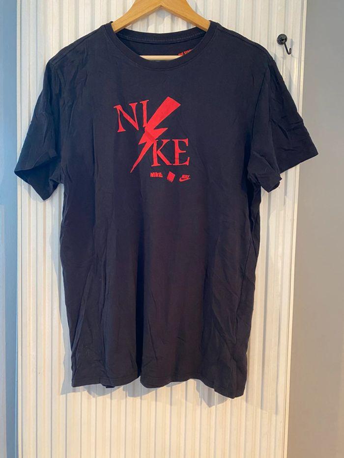 T-shirt vintage Nike - taille XL - photo numéro 1