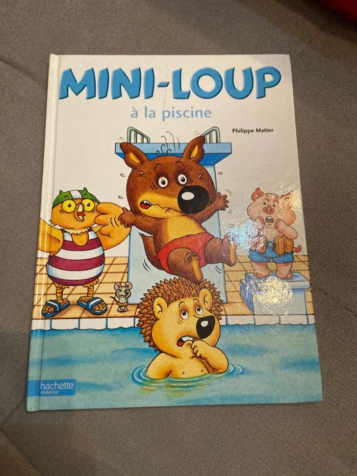 Mini-loup à la piscine - photo numéro 1