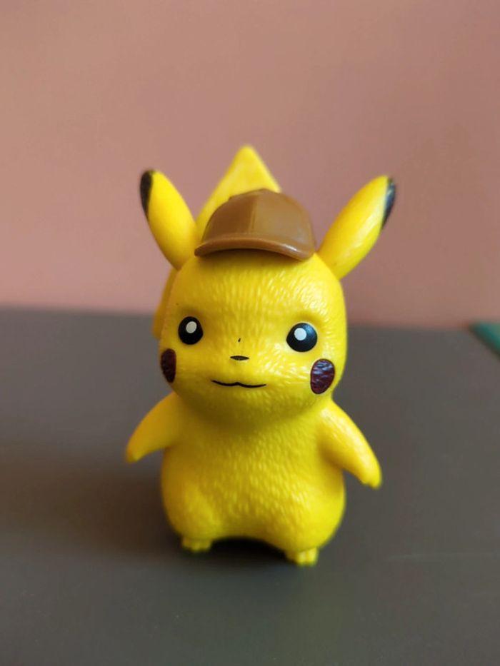 figurine pokemon Pikachu - photo numéro 1