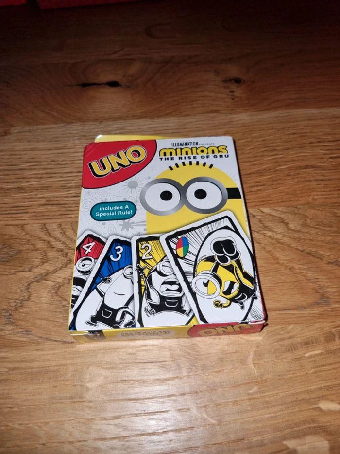 Jeu de carte uno minions