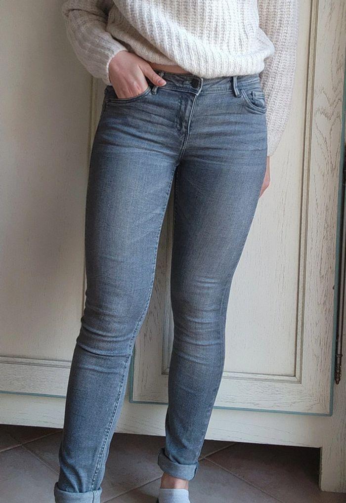 Jean skinny gris anthracite Zara - photo numéro 3