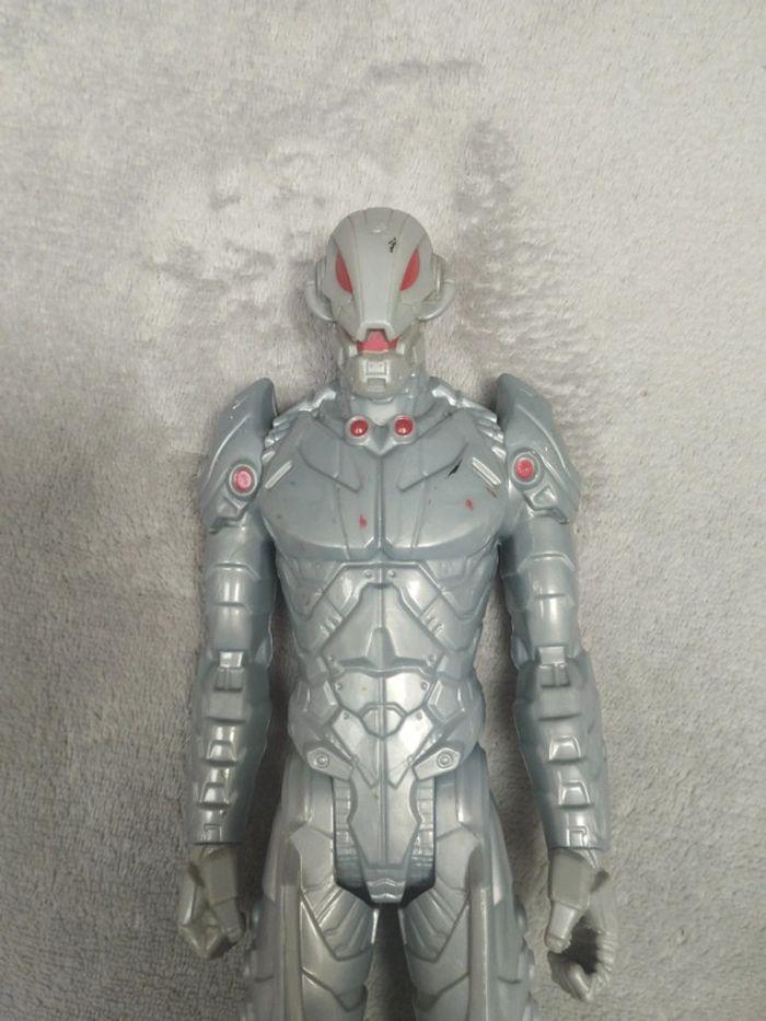 Ultron - photo numéro 2