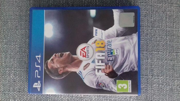 Jeu Fifa 18 pour PS4