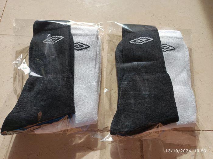 🚨Pack/lot/siet 4 paires de chaussettes Umbro Sport 39-42 neuf/pares de meias umbro sport novas - photo numéro 3