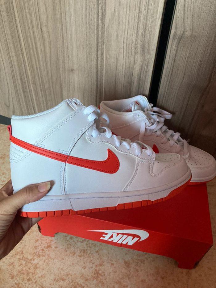 Nike Dunk High White Picante Red - photo numéro 2