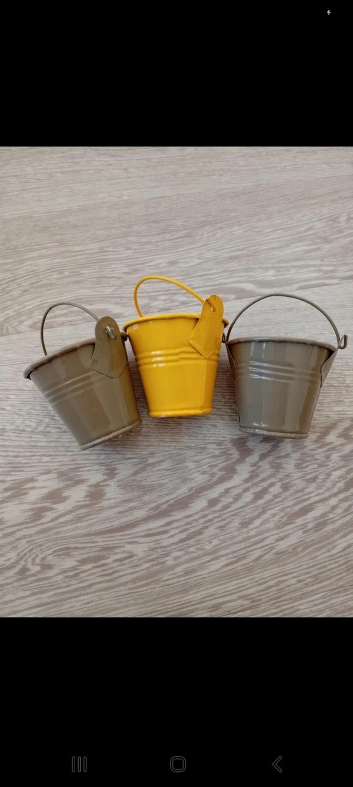 Lot de 3 petits seaux pour décoration - photo numéro 1