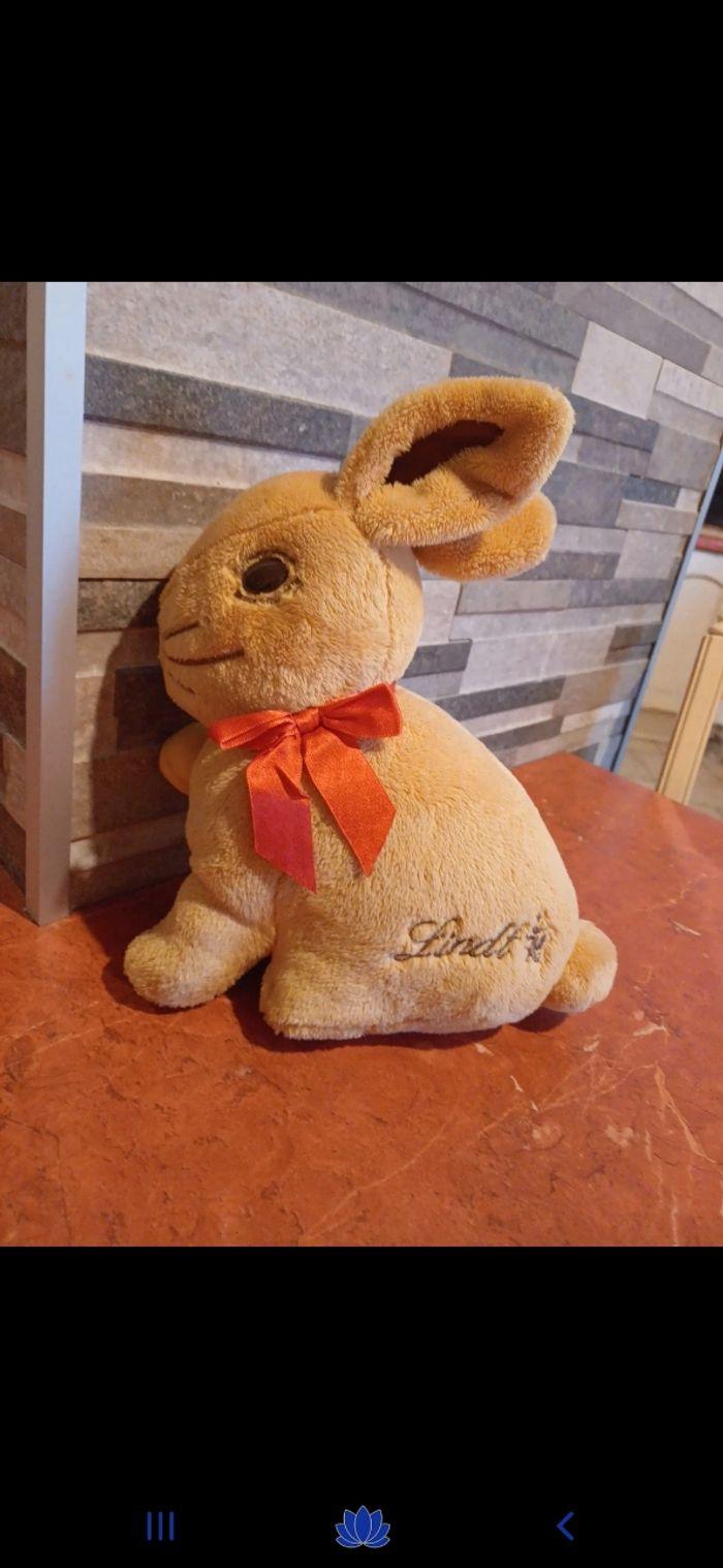 Peluche lapin Lindt - photo numéro 1