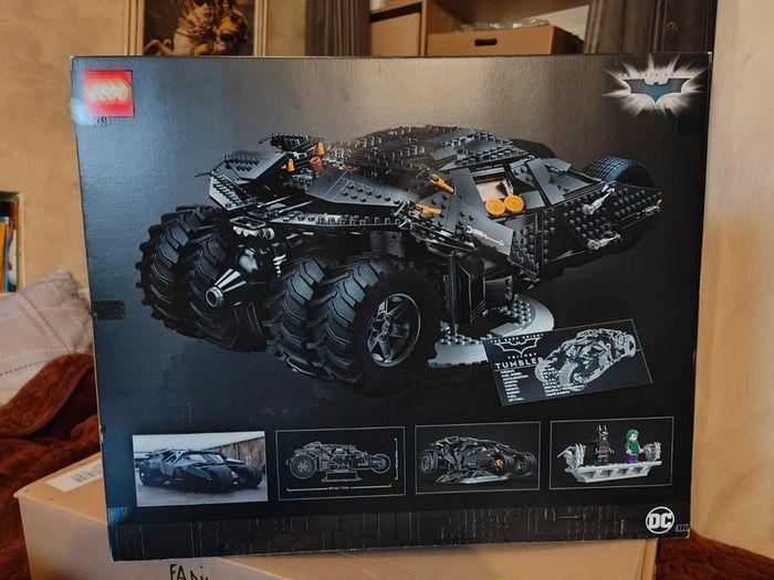 LEGO DC batman 76240 La batmobile tumbler - photo numéro 2