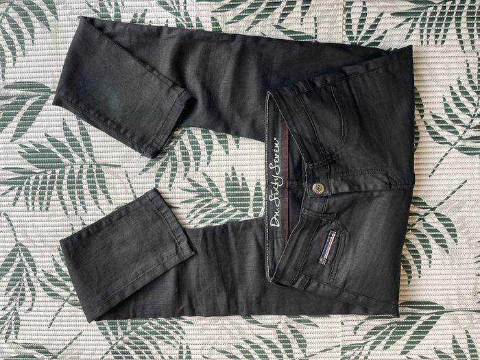 Pantalon noir DN Sixty Seven T 36 - photo numéro 1